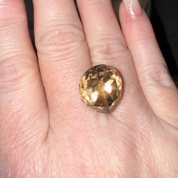 Teardrop shaped champagne morganite brilliant cut 15ctw loose stone . Stunning - Picture 5 of 13